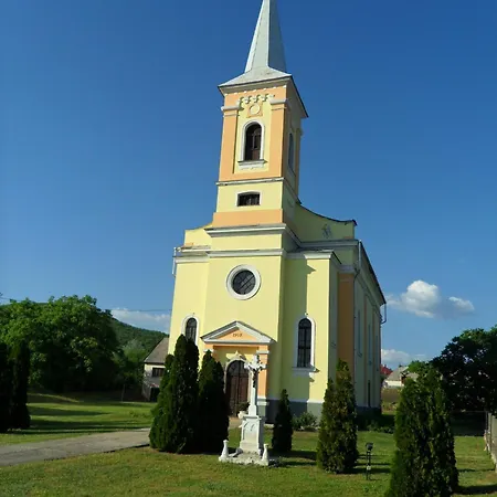 Σπίτι διακοπών Benyelak - Zoeldorom Kutya - Es Bababarat Vendeghaz *