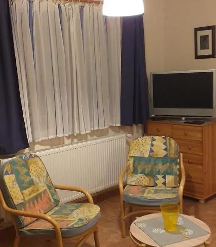 Benyelak - Zoeldorom Kutya - Es Bababarat Vendeghaz Tatil Evi Legyesbenye