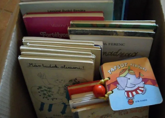 Benyelak - Zoeldorom Kutya - Es Bababarat Vendeghaz Tatil Evi *