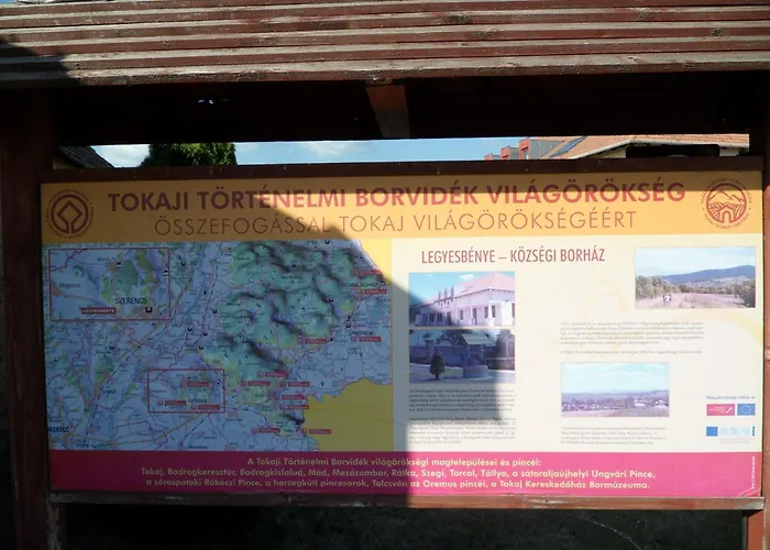 Benyelak - Zoeldorom Kutya - Es Bababarat Vendeghaz * Legyesbenye